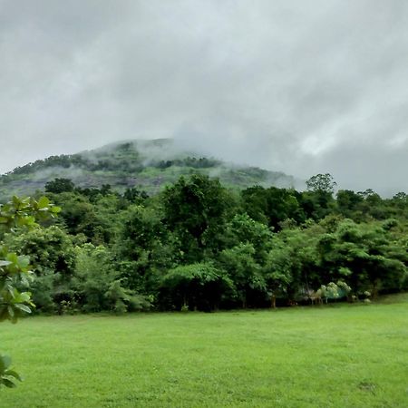 King'S Landing Villa Karjat Exterior photo